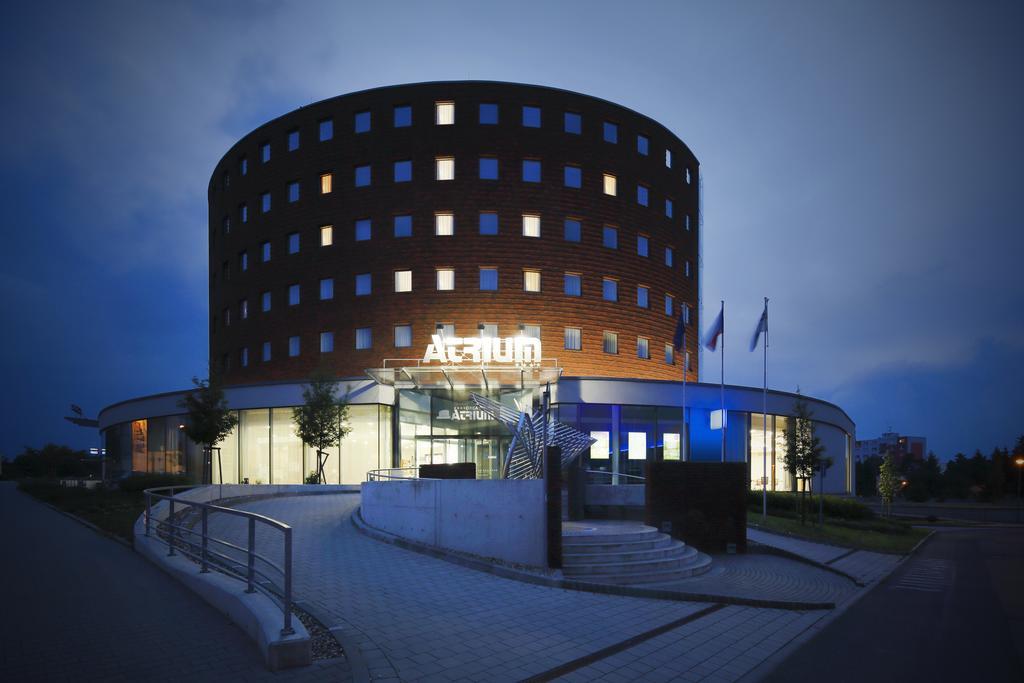 Orea Hotel Atrium Otrokovice Exteriör bild