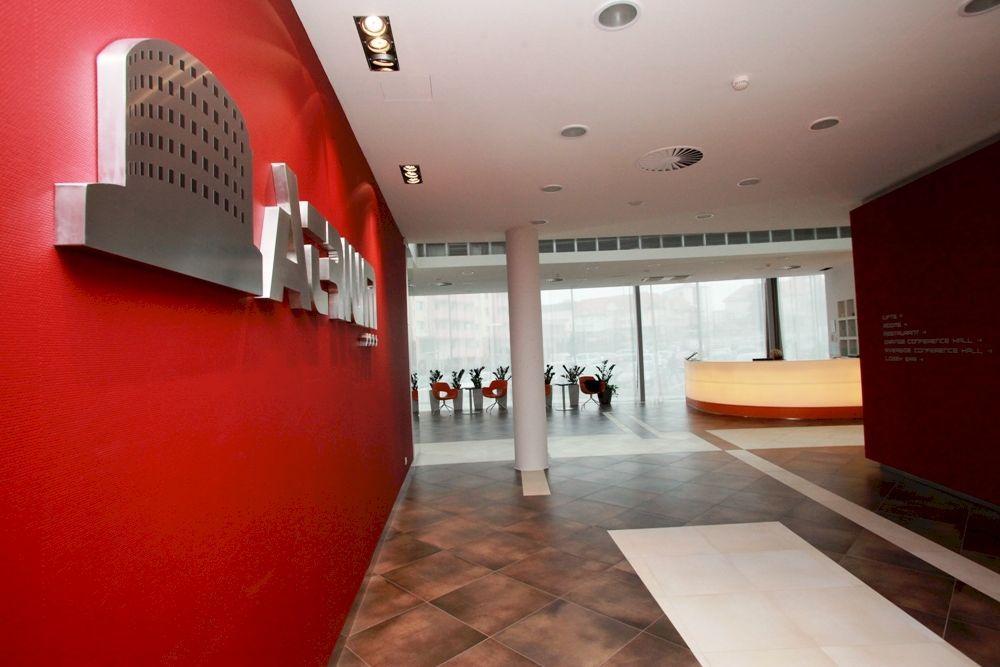 Orea Hotel Atrium Otrokovice Exteriör bild